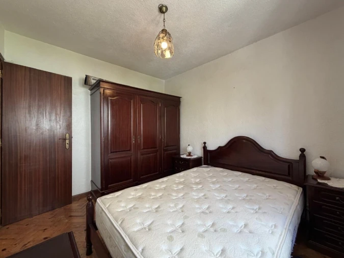 Apartamento T2 para Venda em Santo Antonio dos Olivais Foto 7
