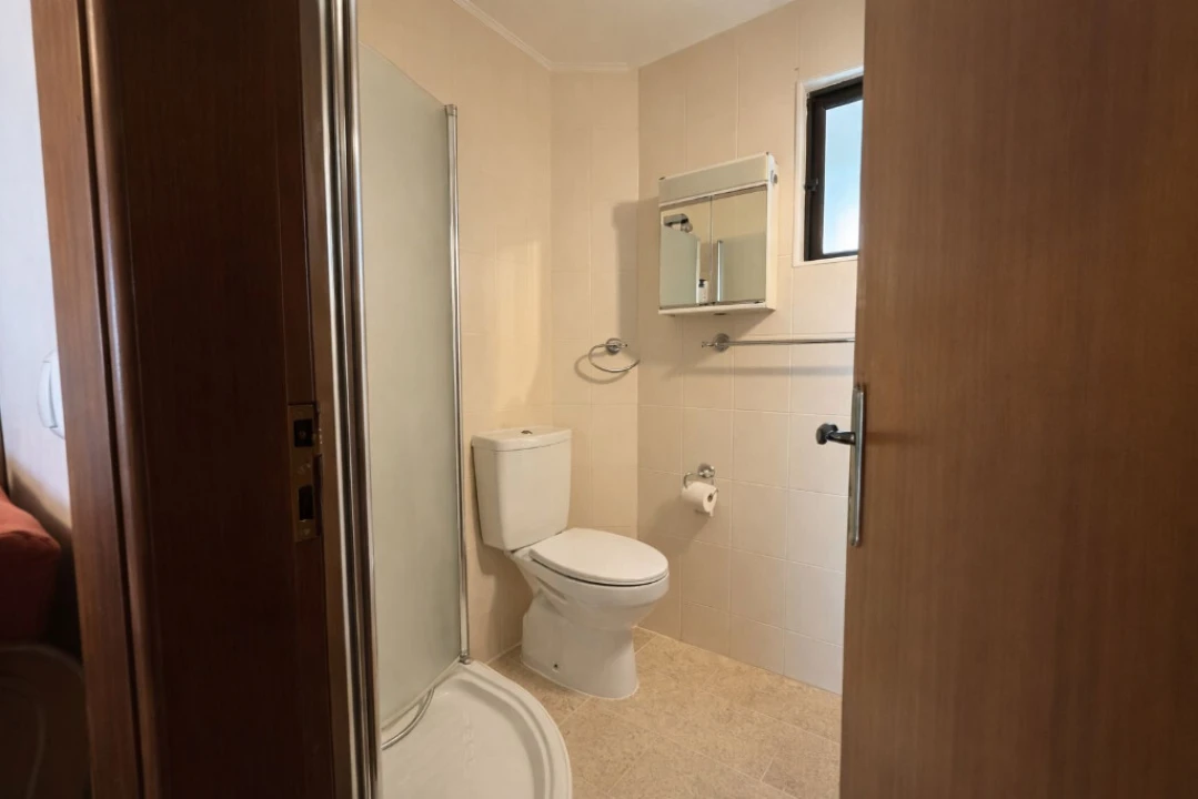 Apartamento T2 para Venda em Santo Antonio dos Olivais Foto 6