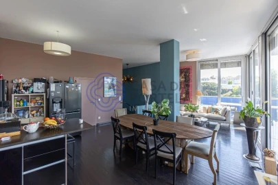 Apartamento T5 para Venda em Lordelo do Ouro e Massarelos