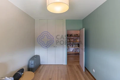 Apartamento T5 para Venda em Lordelo do Ouro e Massarelos