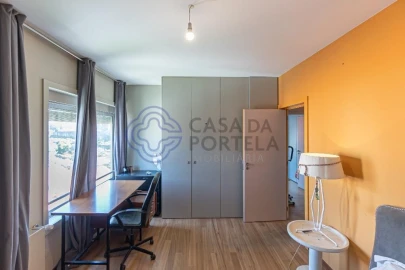 Apartamento T5 para Venda em Lordelo do Ouro e Massarelos