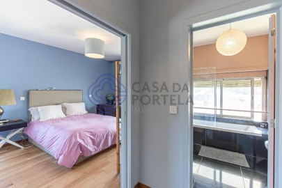 Apartamento T5 para Venda em Lordelo do Ouro e Massarelos