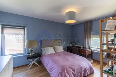 Apartamento T5 para Venda em Lordelo do Ouro e Massarelos