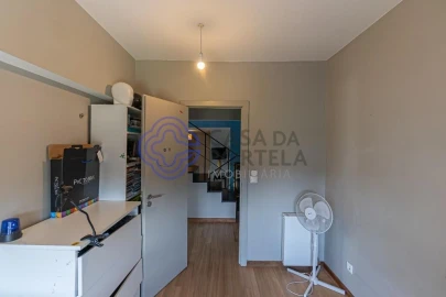 Apartamento T5 para Venda em Lordelo do Ouro e Massarelos