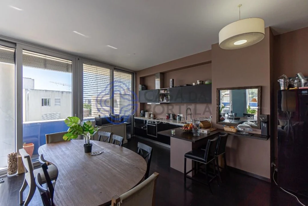 Apartamento T5 para Venda em Lordelo do Ouro e Massarelos Foto 7