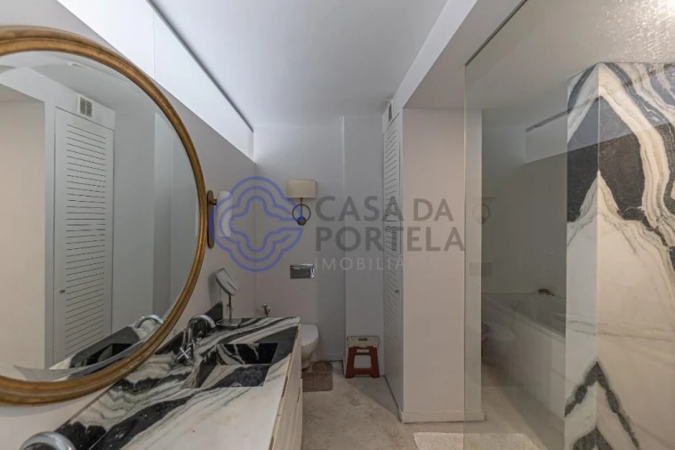 Apartamento T5 para Venda em Lordelo do Ouro e Massarelos Foto 38