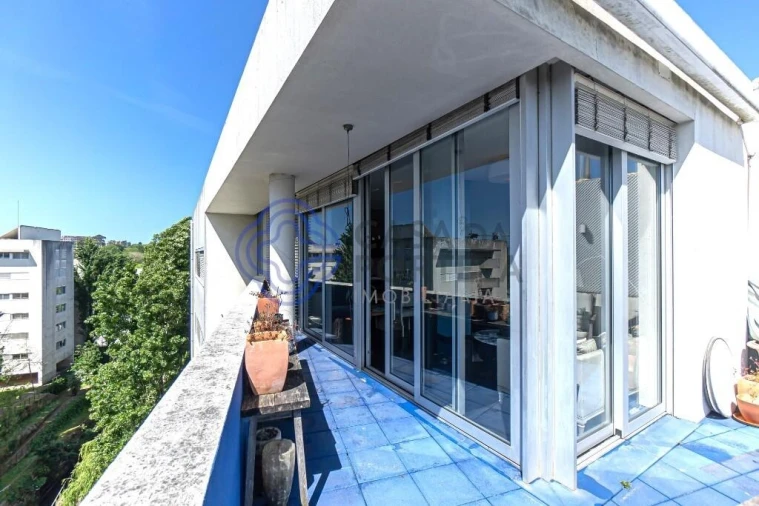 Apartamento T5 para Venda em Lordelo do Ouro e Massarelos Foto 2