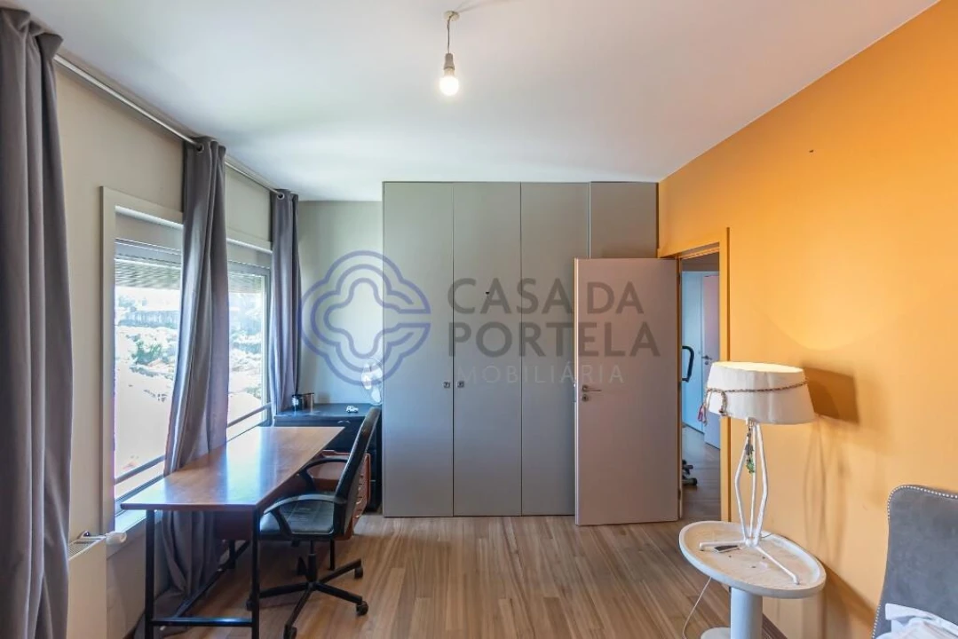 Apartamento T5 para Venda em Lordelo do Ouro e Massarelos Foto 26