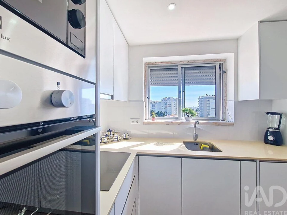 Apartamento T1 para Venda em Buarcos Foto 8