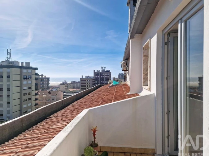 Apartamento T1 para Venda em Buarcos Foto 6