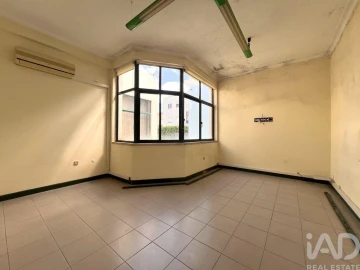 Loja para Venda em União das Freguesias de Setúbal
