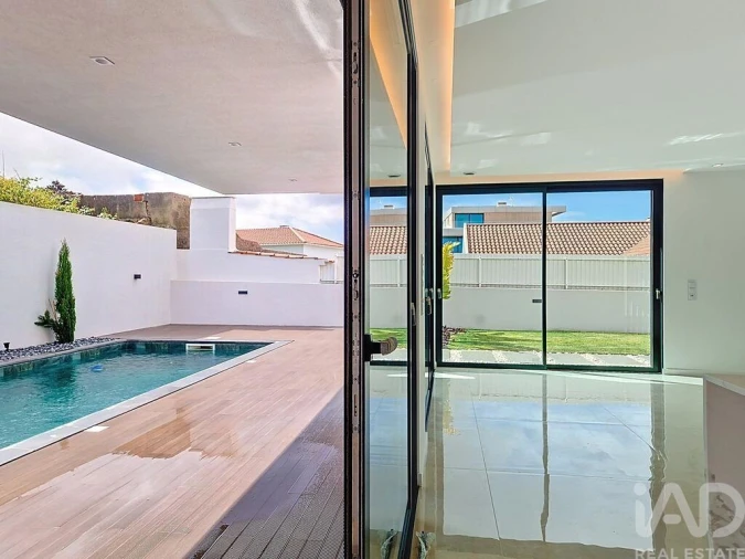 Moradia T3 para Venda em Ericeira Foto 13