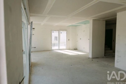 Moradia T4 para Venda em Atouguia da Baleia