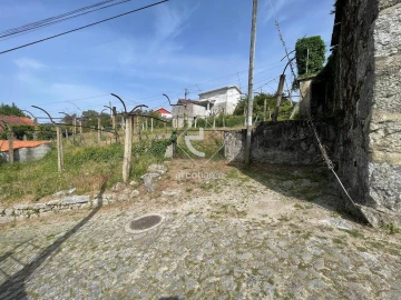 Moradia T2 para Venda em Souto e Tabaçô