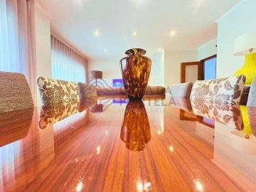 Apartamento T3 para Venda em Gondomar (São Cosme), Valbom e Jovim