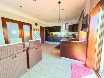 Apartamento T3 para Venda em Gondomar (São Cosme), Valbom e Jovim
