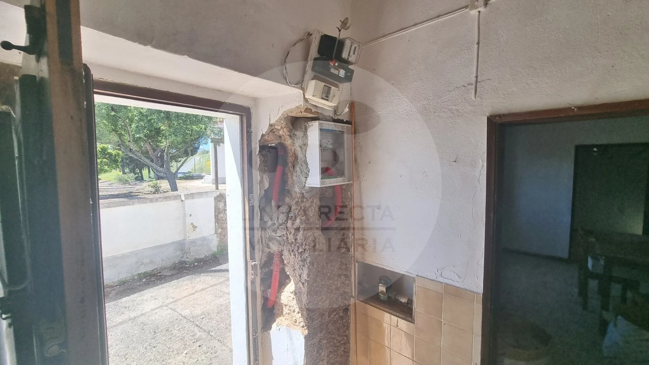 Moradia T1 para Venda em Almodôvar e Graça dos Padrões Foto 7