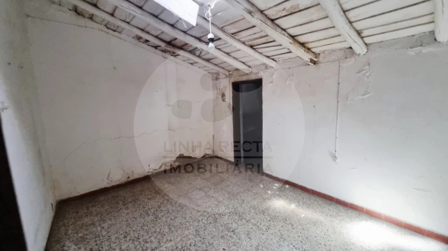 Moradia T1 para Venda em Almodôvar e Graça dos Padrões Foto 20