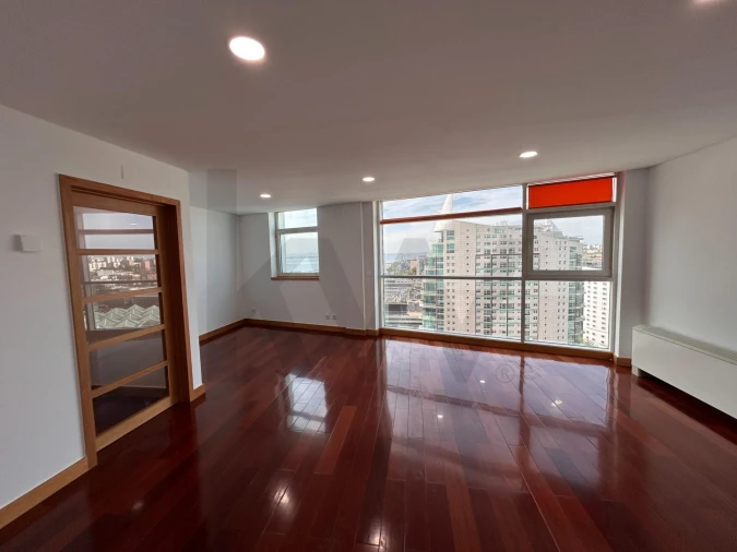 Apartamento T2 para Venda em Olivais Foto 8