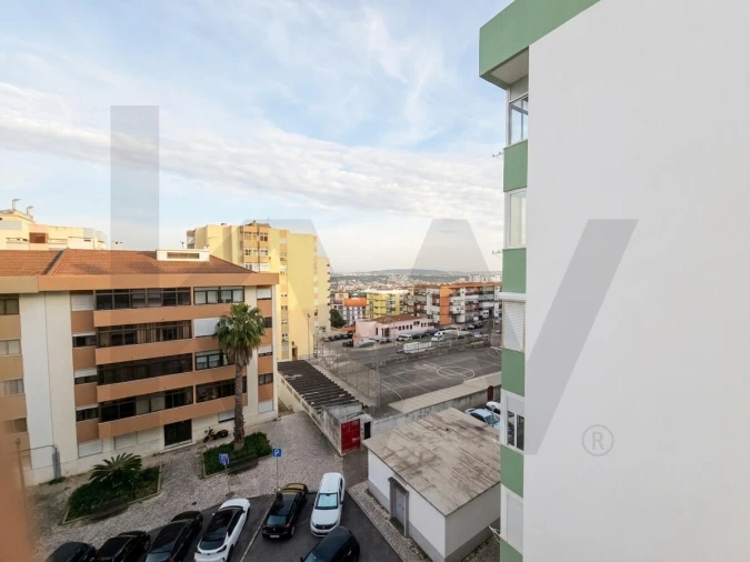 Apartamento T2 para Venda em Ramada e Caneças Foto 10