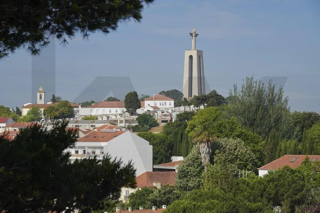 Terreno para Venda em Charneca de Caparica e Sobreda Foto 6