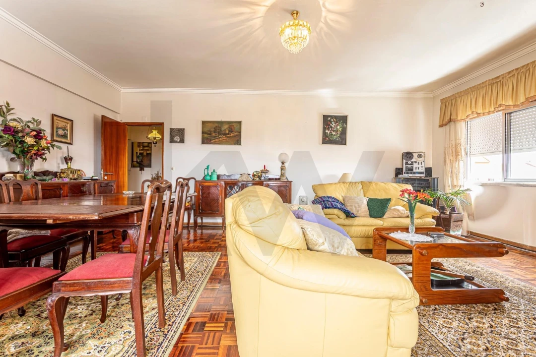 Apartamento T2 para Venda em Massamá e Monte Abraão Foto 16