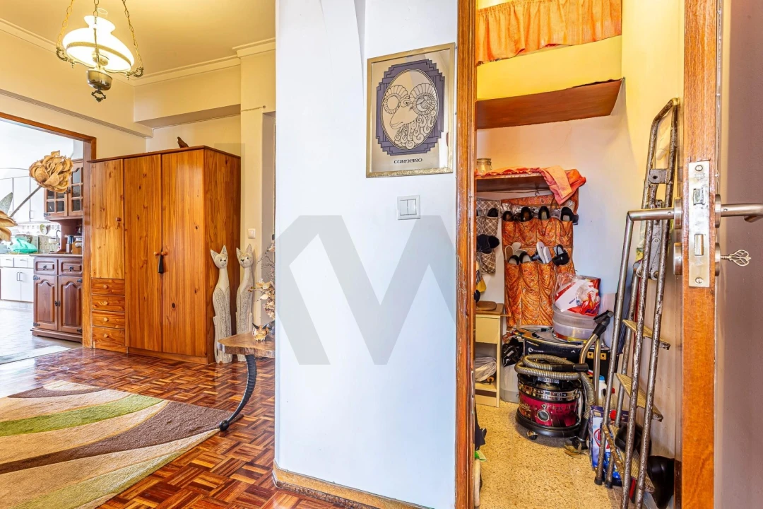 Apartamento T2 para Venda em Massamá e Monte Abraão Foto 5