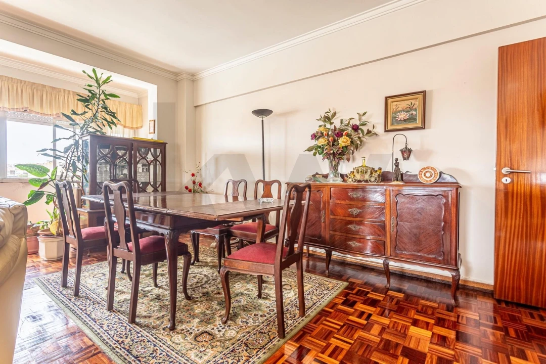 Apartamento T2 para Venda em Massamá e Monte Abraão Foto 22