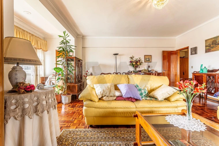 Apartamento T2 para Venda em Massamá e Monte Abraão Foto 20