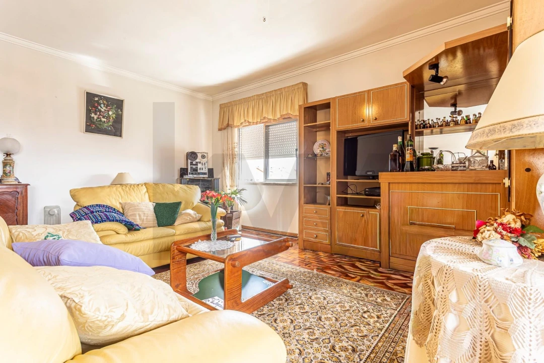 Apartamento T2 para Venda em Massamá e Monte Abraão Foto 17