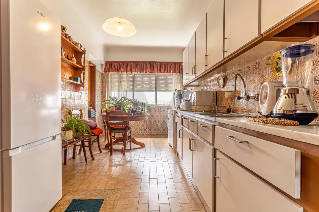 Apartamento T2 para Venda em Massamá e Monte Abraão Foto 11