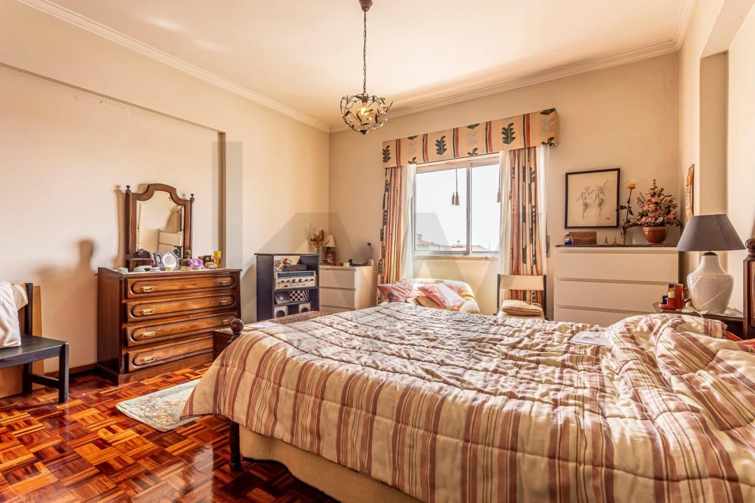 Apartamento T2 para Venda em Massamá e Monte Abraão Foto 2