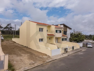 Moradia T3 para Venda em Nossa Senhora do Pópulo, Coto e São Gregório