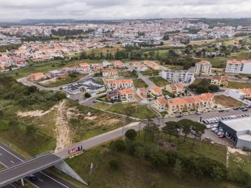 Moradia T3 para Venda em Nossa Senhora do Pópulo, Coto e São Gregório