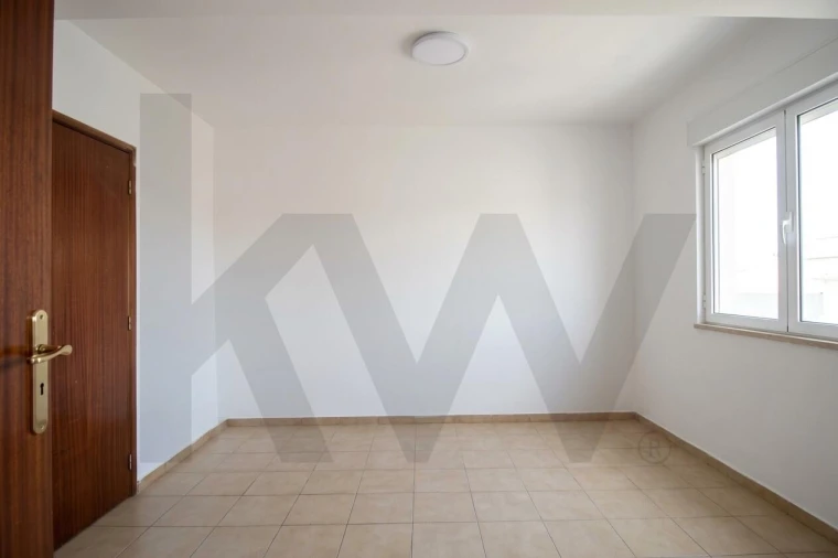 Apartamento T2 para Venda em Esgueira Foto 2