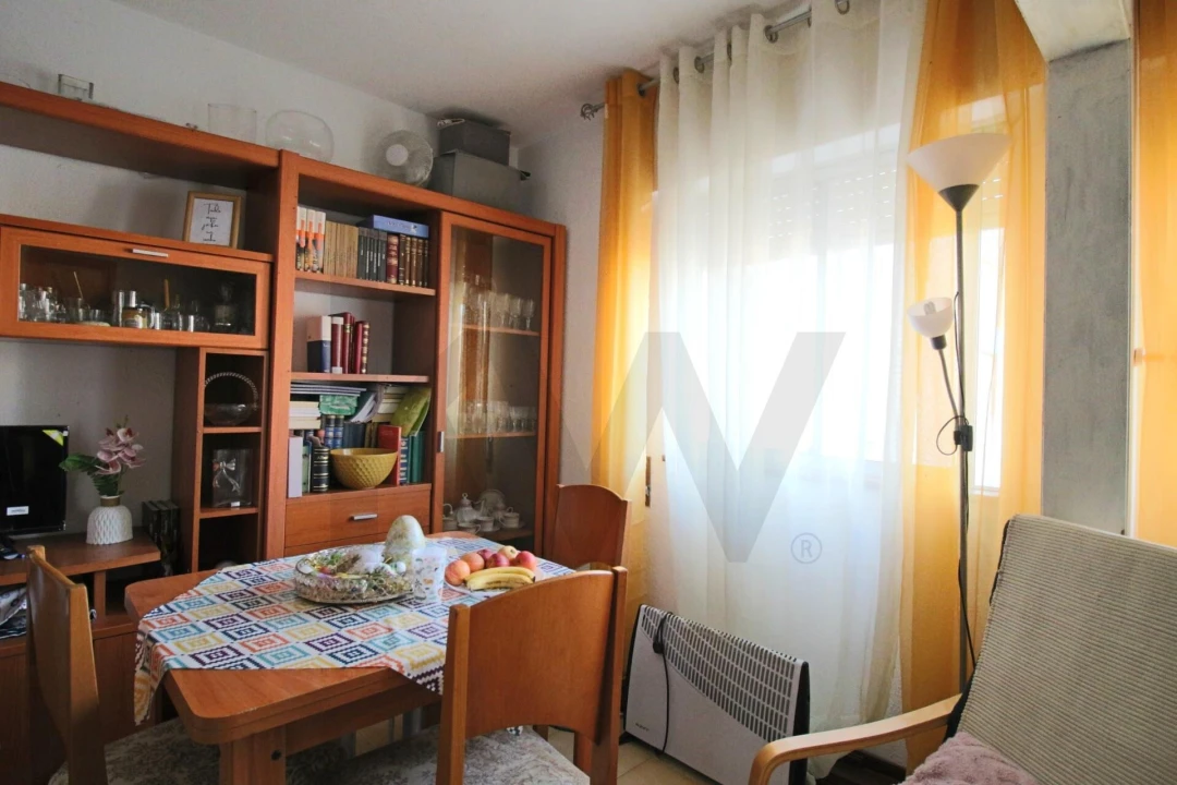 Apartamento T2 para Venda em Esgueira Foto 3