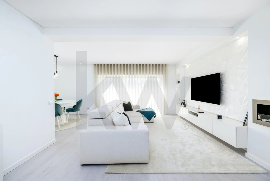 Apartamento T2 para Venda em Paços de Ferreira Foto 2
