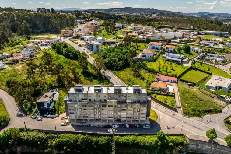 Apartamento T2 para Venda em Paços de Ferreira Foto 25