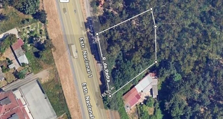 Terreno para Venda em São João da Madeira Foto 2