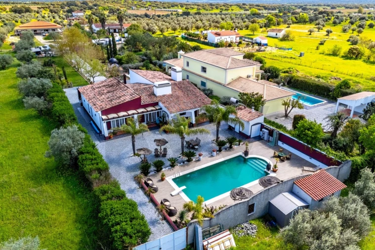 Quinta T4 para Venda em Corval Foto 47