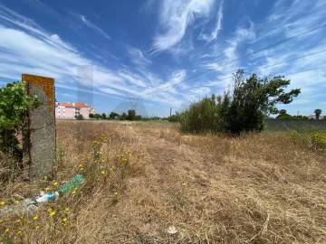 Terreno para Venda em Samora Correia