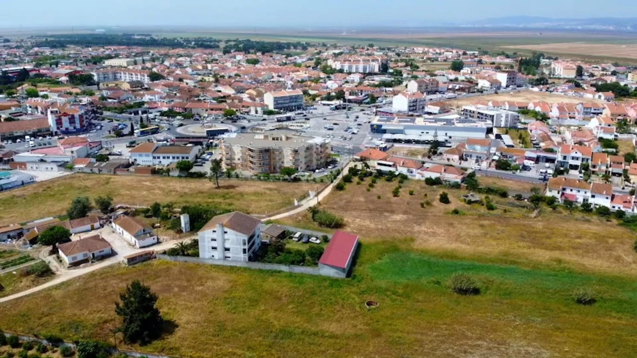 Terreno para Venda em Samora Correia Foto 15