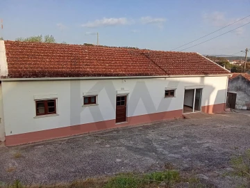 Moradia T2 para Venda em Ramalhal