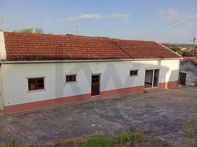 Moradia T2 para Venda em Ramalhal Foto 2