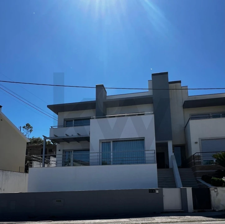Moradia T4 para Venda em Souselas e Botão Foto 2