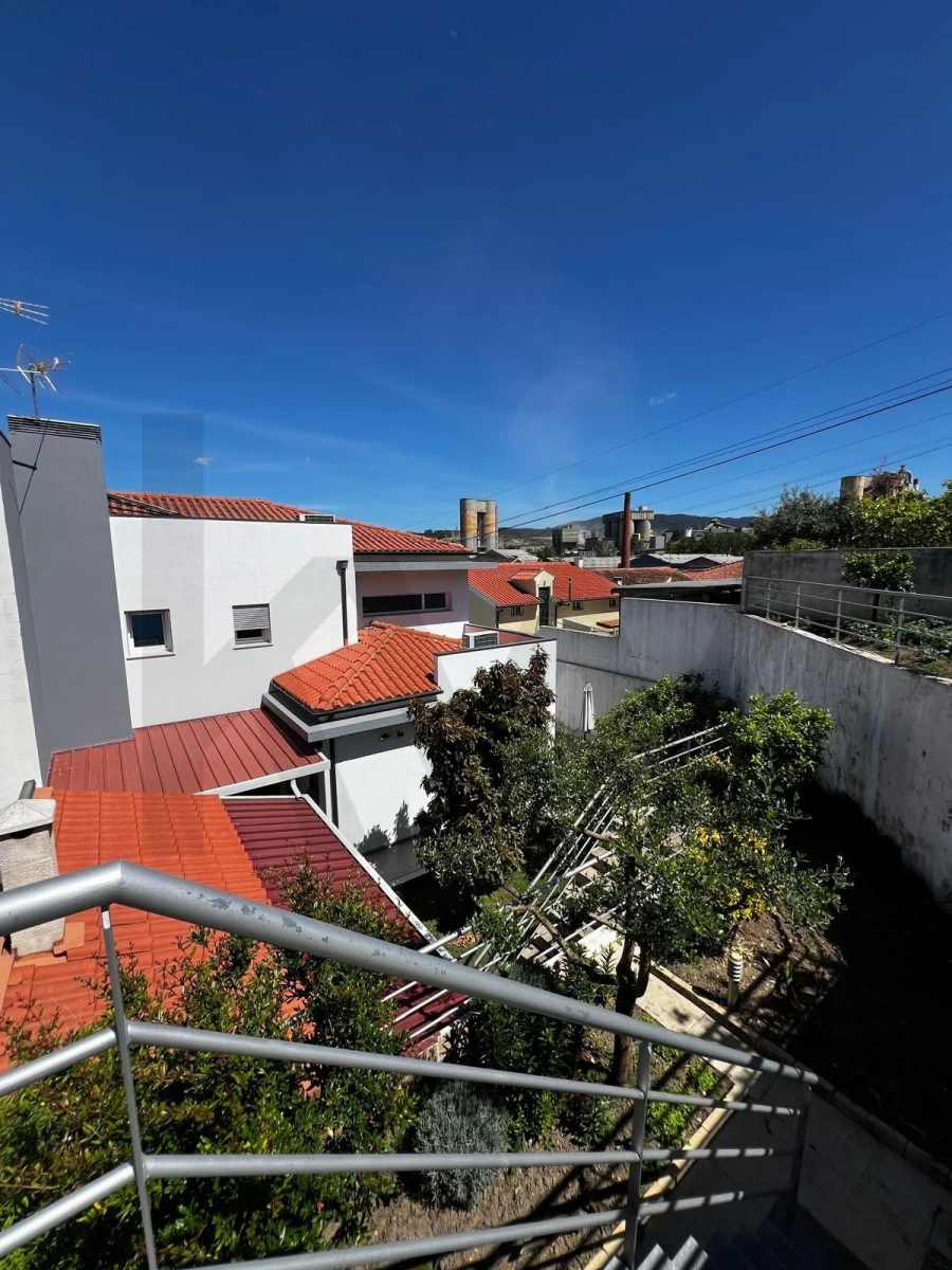 Moradia T4 para Venda em Souselas e Botão Foto 24