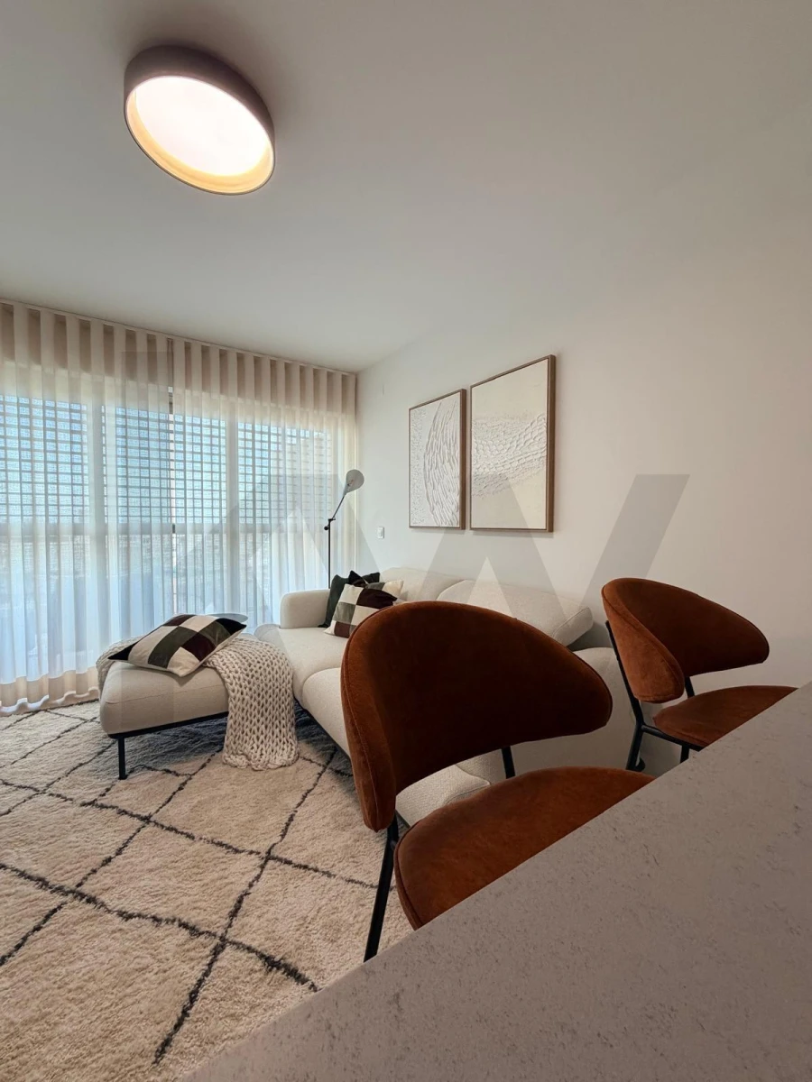 Apartamento T1 para Arrendamento em Porto Salvo Foto 2