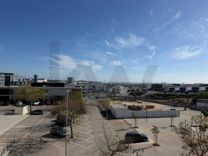 Apartamento T1 para Arrendamento em Porto Salvo Foto 11