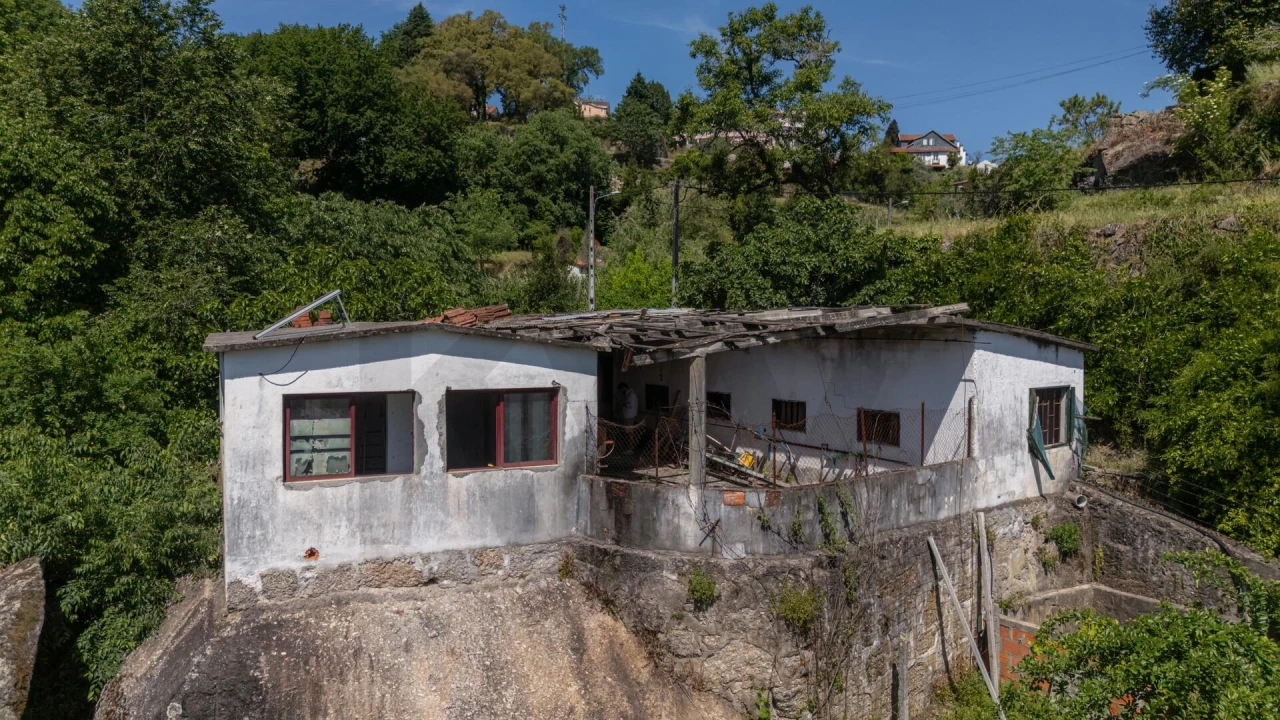 Moradia T3 para Venda em Santa Comba Dão e Couto do Mosteiro Foto 37