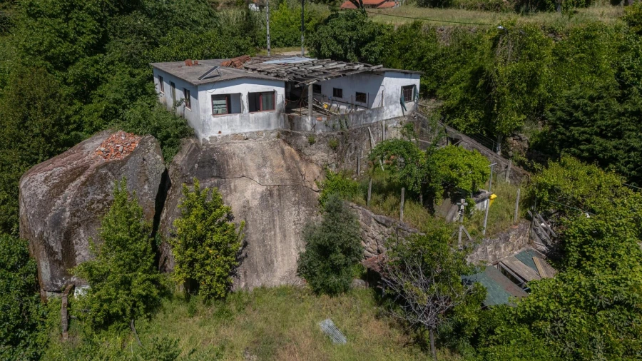 Moradia T3 para Venda em Santa Comba Dão e Couto do Mosteiro Foto 36